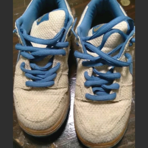 Shoes - Picture 2 of 3